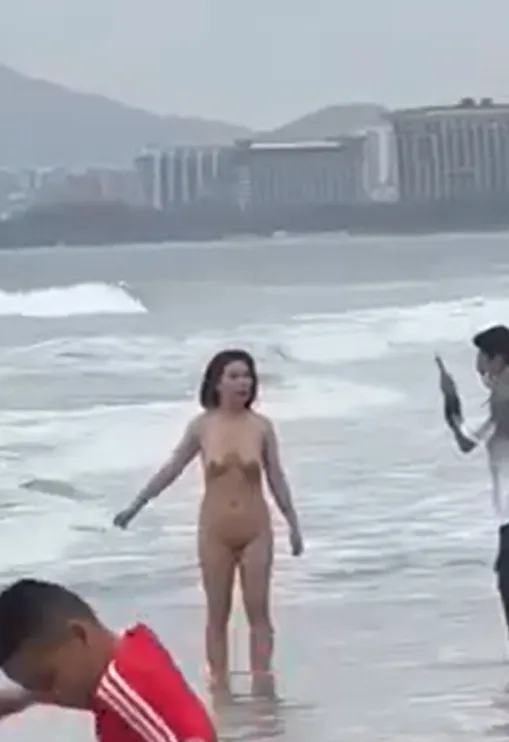 Đi biển gặp cảnh này